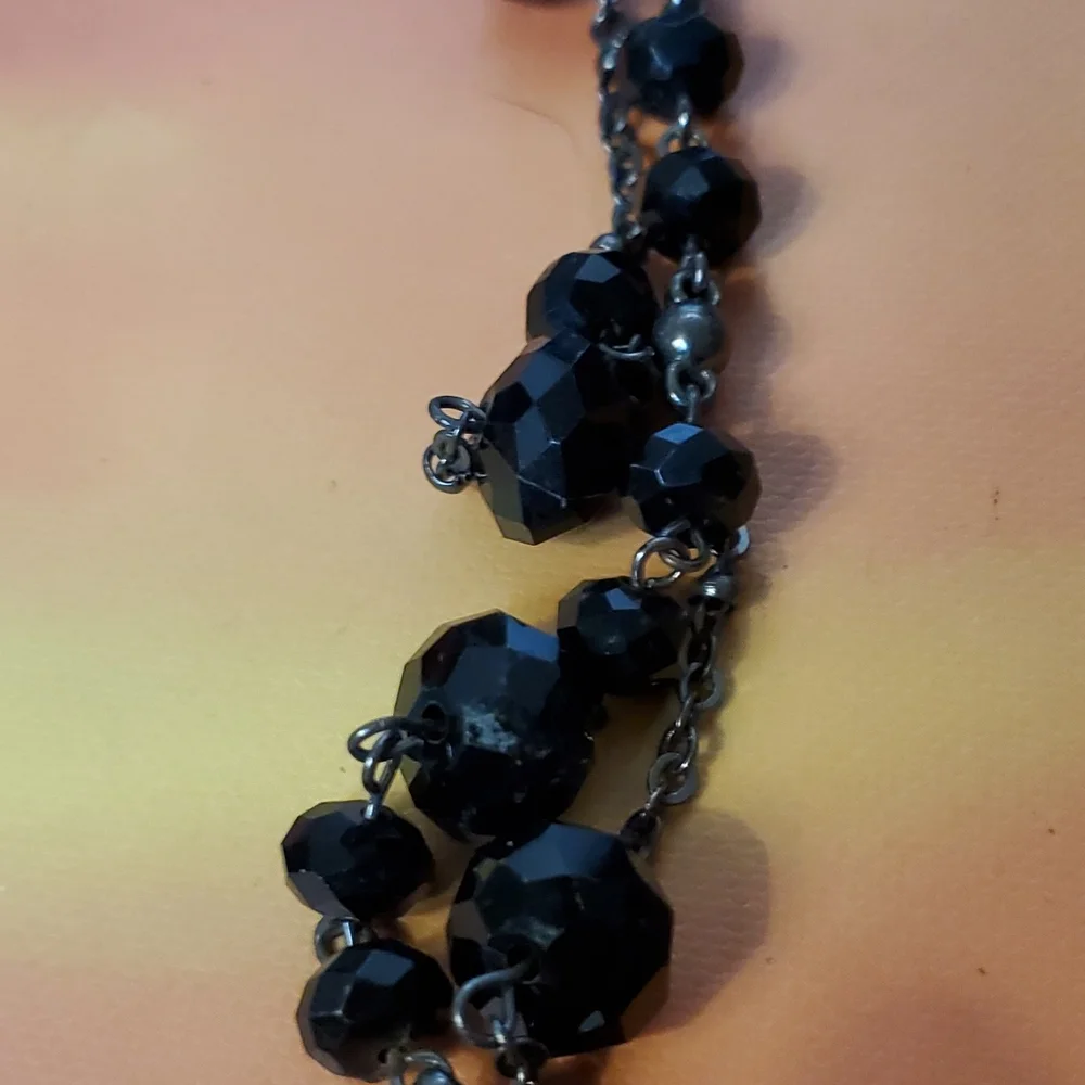 Express Black Necklace